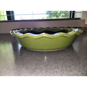 Emile Henry Dark Green 9" Ceramic Round Ruffled Pie Plate Baking Dish